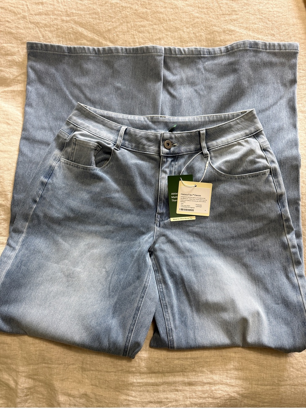 HALARA Light Blue Wide-Leg Flare Jeans